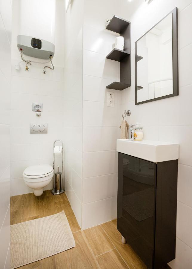 V12 Apartments Budapest Exterior photo